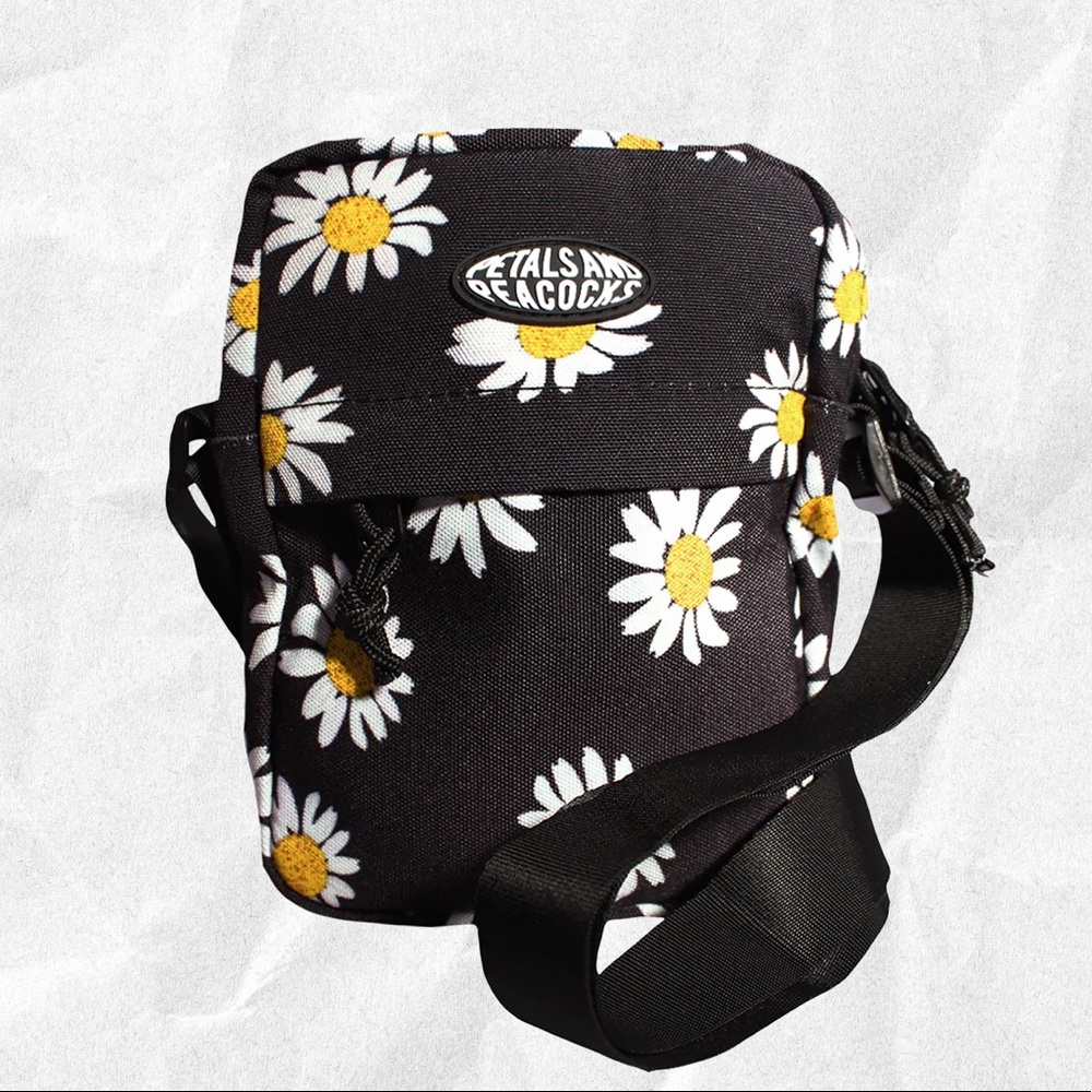 small daisy bag